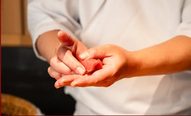最短15日で寿司が握れる!本格江戸前寿司◎月9~10日休み◎年間休日117日 2